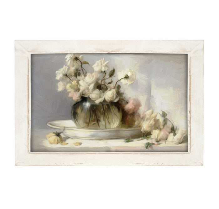 Cream Roses in Clear Vase