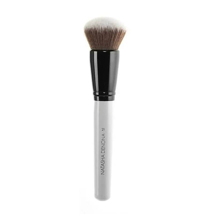 No.21 Large Body Shimmer Brush packshot.