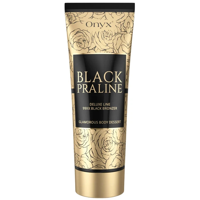 Tuba balsamu do opalania Onyx Black Praline w czarno-złotym opakowaniu z kwiatowym wzorem, ustawiona na białym tle