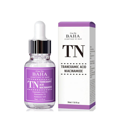 COS DE BAHA (TN) Tranexamic Acid 5% + Niacinamide 5% Serum is a powerful brightening and skin-tone correcting serum designed to reduce hyperpigmentation and improve overall skin clarity. Formulated with 5% Tranexamic Acid and 5% Niacinamide, it helps fade dark spots, even out the complexion, and reduce redness. Enriched with Aloe Vera, Sodium Hyaluronate, and Allantoin, this serum also provides hydration and soothes irritated skin. Botanical extracts like Green Tea and Edelweiss further enhance