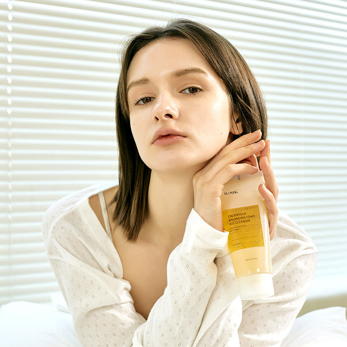IUNIK Calendula Balancing Foam Gel Cleanser  الغسول الجل الرغوي من ايونيك