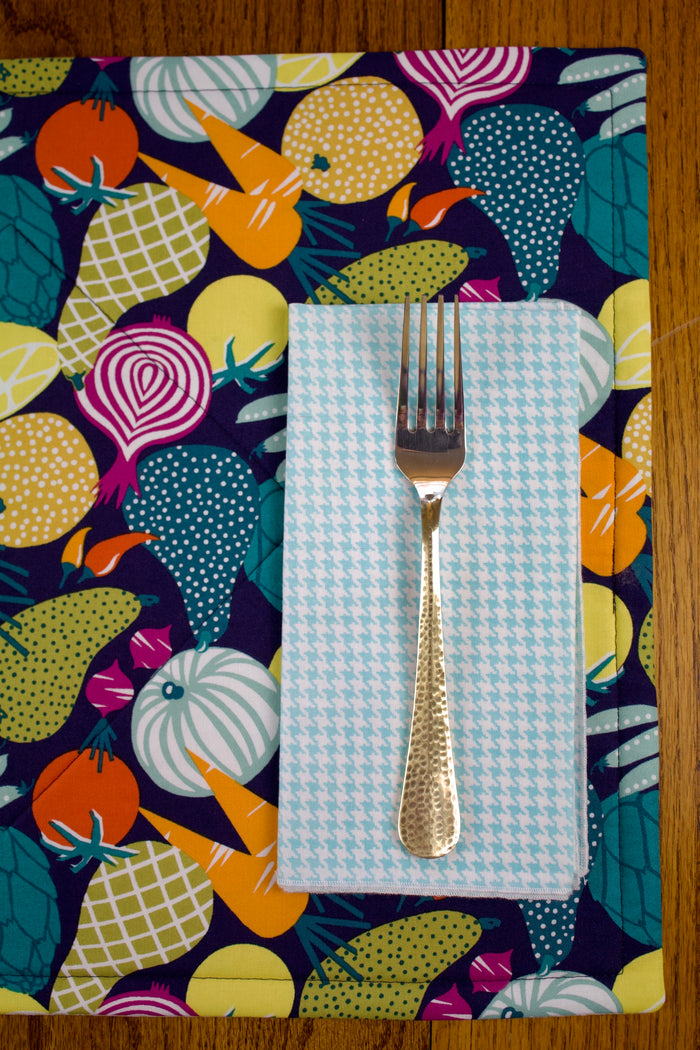 Mini Houndstooth Napkins in Aqua