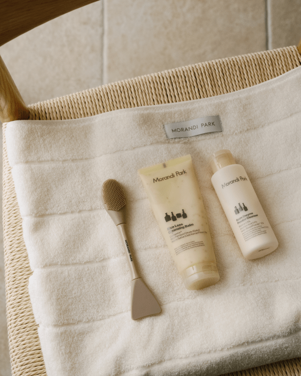 MORANDI PARK Facial Brush - Komiko Beauty