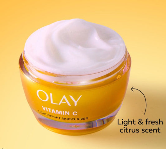 Olay Regenerist Vitamin C brighten Even Tone Hydrate Lightweight Moisturizer كريم أولاي ريجينيريست بفيتامين C لتفتيح البشرة وتوحيد لونها