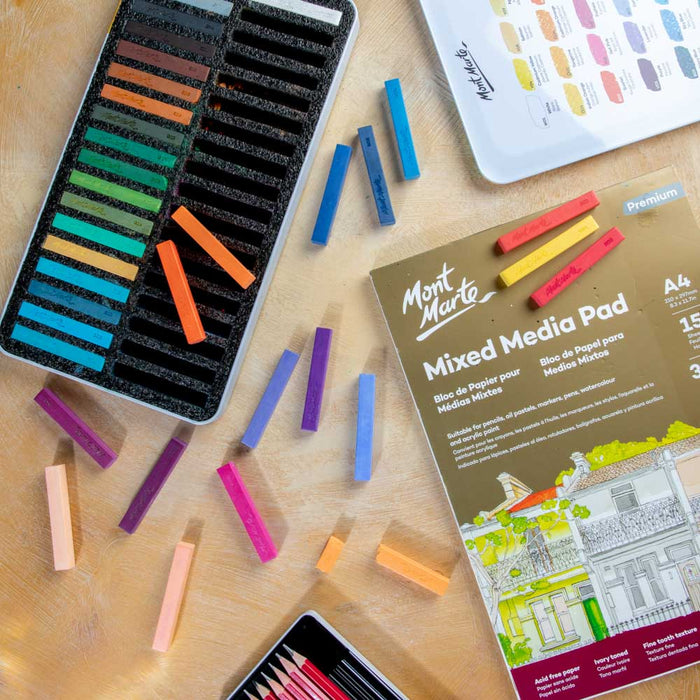 Soft Pastels in Tin Box Signature 36pc