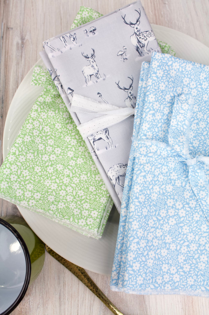 Sweet Nothings Meadow Floral Napkins in Blue