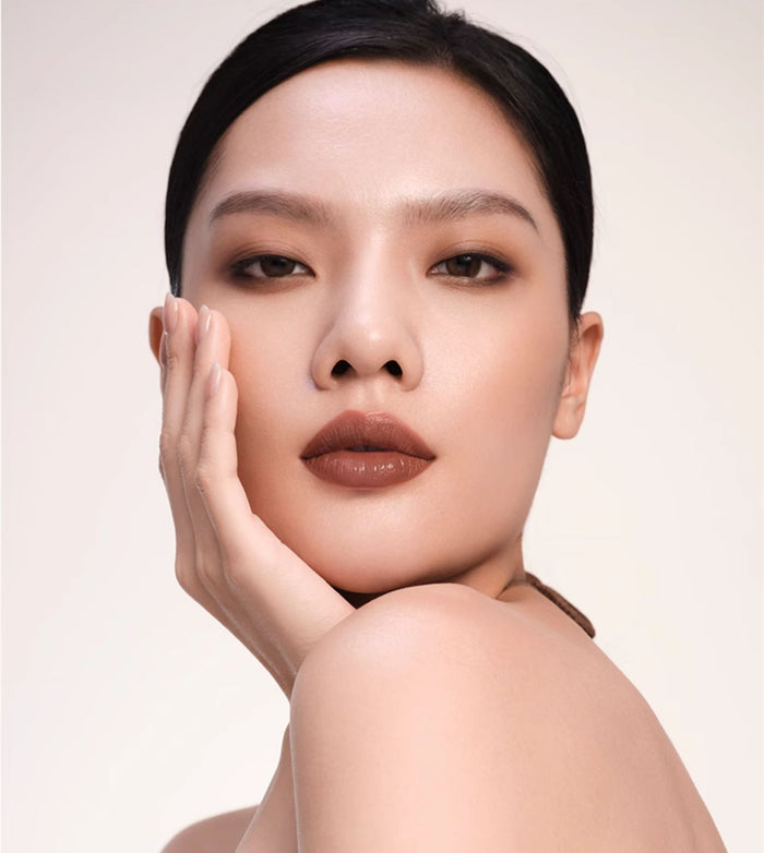 TAASHEE Lock Color Nourishing Satin Lip Glaze T4249